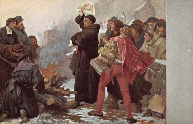Martín Lutero quemando la bula papal que lo amenazaba con excomunión ante el Elstertor en Wittenberg, Alemania, 10 de diciembre de 1520 de Friedrich Paul Thumann