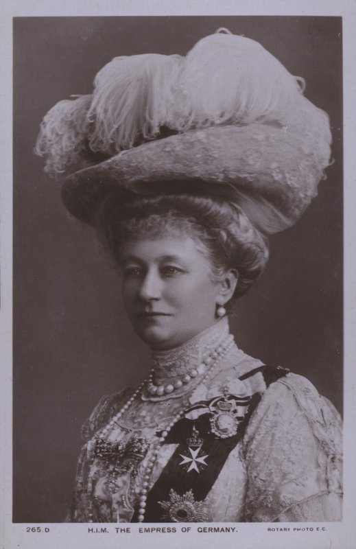 Augusta Victoria de Schleswig-Holstein, emperatriz de Alemania y esposa de Guillermo II de Photographer German