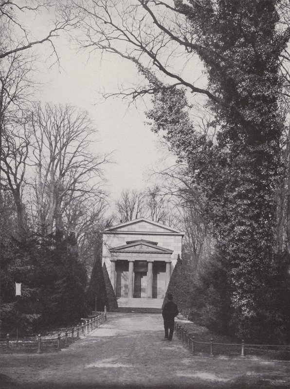 Charlottenburg, Mausoleo, Exterior de Photographer German