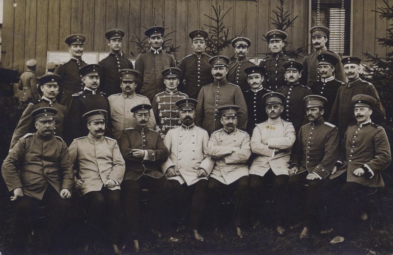 Grupo de oficiales del ejército alemán (foto en b/n) de Photographer German