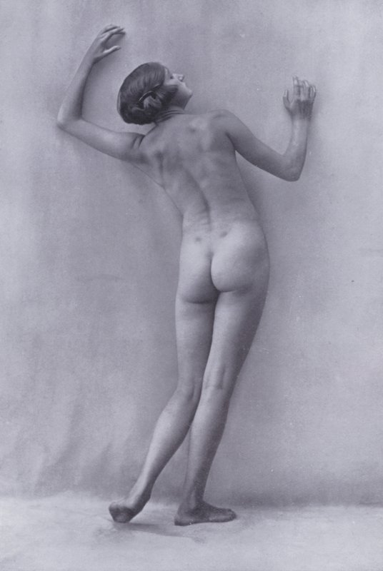 El Cuerpo Hermoso, Cultura Física para Mujeres de Photographer German