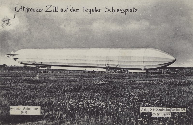 Zeppelin LZ III en el campo de tiro de Tegel, Berlín de Photographer German