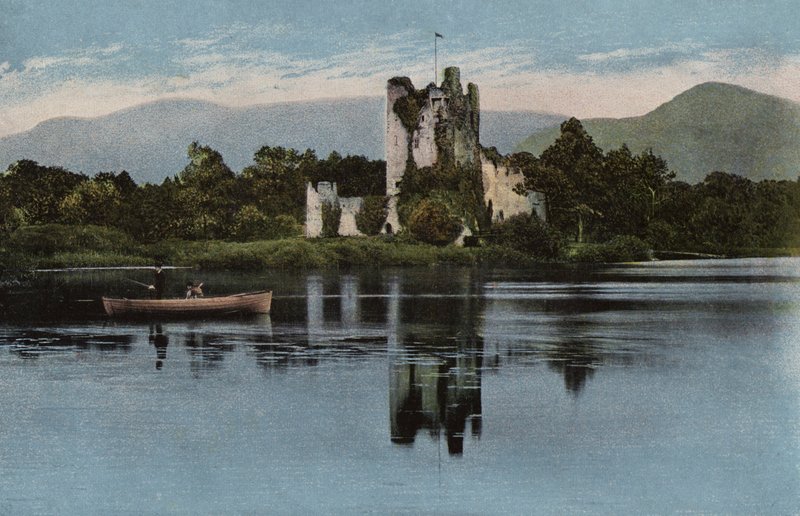 Irlanda del Sur: Ross Castle, Killarney (foto a color) de Photographer Irish