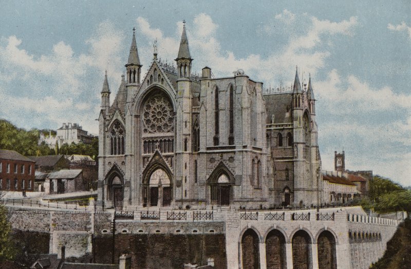 Irlanda del Sur: Catedral de St Colman, Queenstown, Condado de Cork (foto a color) de Photographer Irish