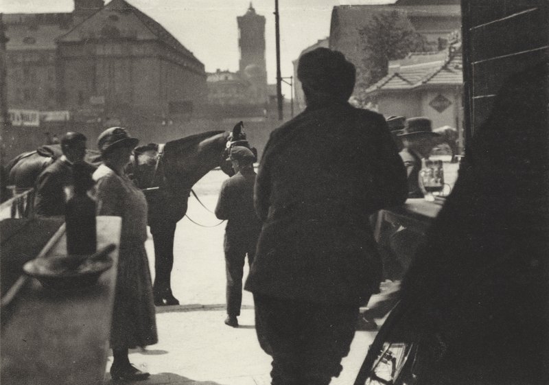 Berlín: Vista desde una Taberna hacia Alexanderplatz de Sasha Stone