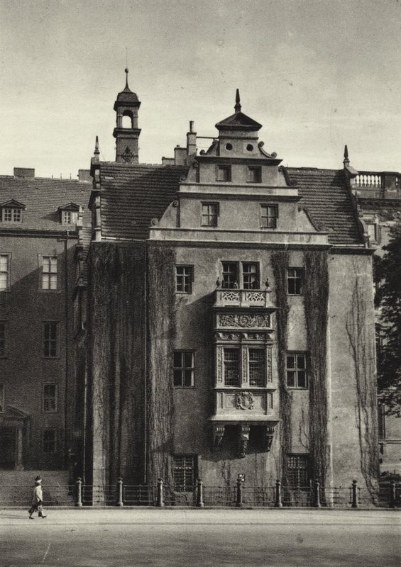 Berlín: Schloss-Apotheke de Sasha Stone