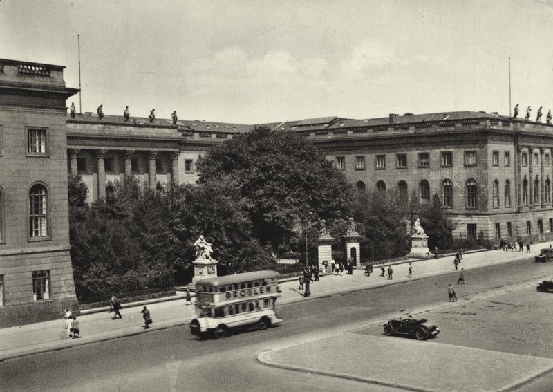 Berlín: Universität de Sasha Stone