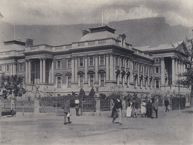 Casas del Parlamento, Ciudad del Cabo (foto en blanco y negro) de South African Photographer