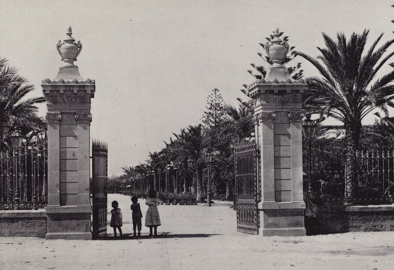 Cádiz: Entrada al Parque Genovés de Spanish Photographer