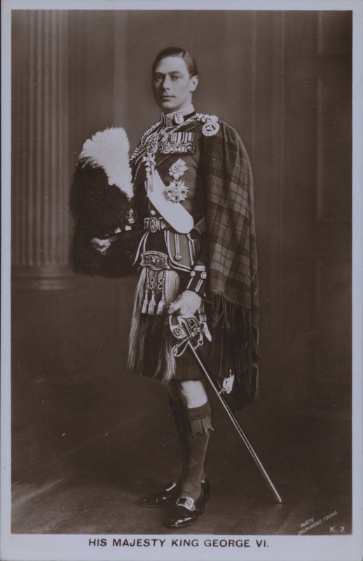 Su majestad el Rey Jorge VI (foto en b/n) de William Drummond Young