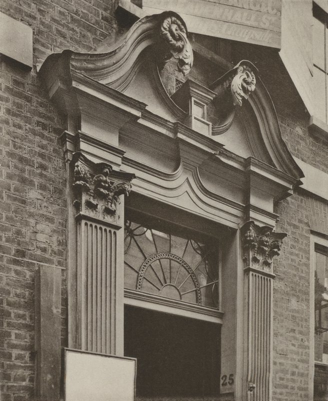 Puerta, Crutched Friars, Londres de William Galsworthy Davie