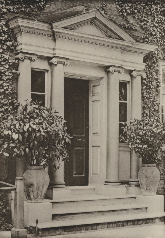 Puerta, East Pallant, Chichester de William Galsworthy Davie