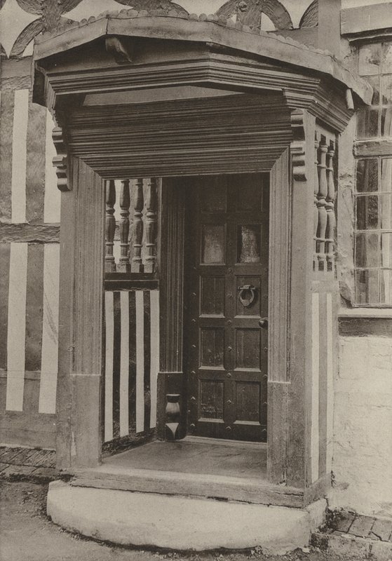Puerta, La Casa del Medio, Mayfield, Sussex de William Galsworthy Davie