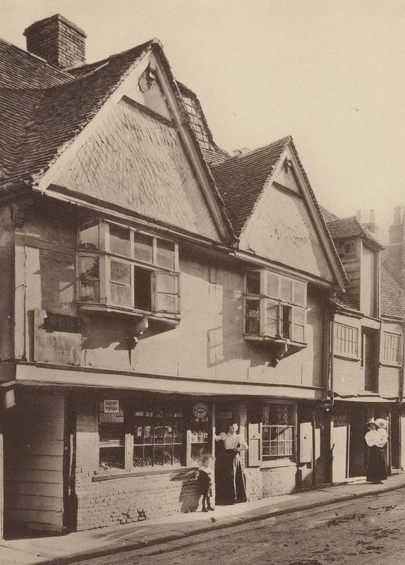 En North Lane, Canterbury, Kent (foto en blanco y negro) de William Galsworthy Davie
