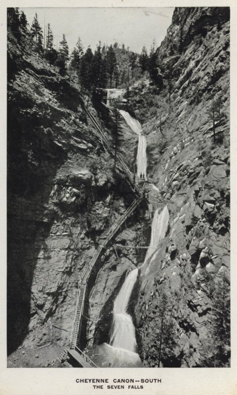 Cañones de Colorado: Cañón Cheyenne, Sur, Las Siete Cascadas de William Henry Jackson