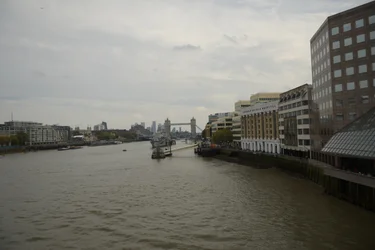 El Puente de Londres sobre el río Támesis, en el corazón de Londres
