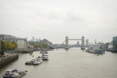 El Puente de Londres sobre el río Támesis, en el corazón de Londres