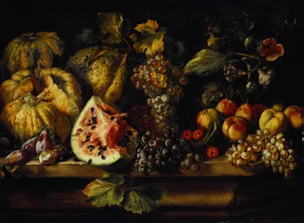 Bodegón de sandía, uvas, ciruelas, duraznos, cerezas y otras frutas en un borde