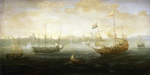 Un barco holandés y otro británico, enarbolando la bandera de Stuart, navegan frente a un puerto, visible en el horizonte, rodeados de varias embarcaciones pequeñas.