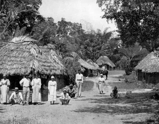 Cabañas nativas, Jamaica, c1905