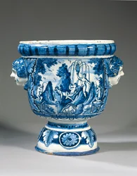 Jardinera mitológica con pedestal de dos asas azul y blanca de Delft