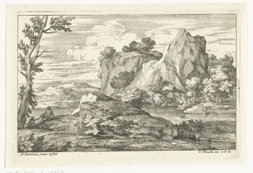 Paisaje con una gran roca junto a un río.