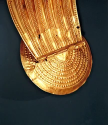 Collar, Ardcrony, Condado de Tipperary, Edad del Bronce Tardía, 800-700 a.C. (oro) (detalle)