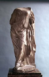 Afrodita, copia del original, c. siglo V a.C. (mármol)