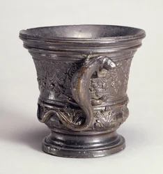 Mortero con asa en forma de lagarto, c.1500