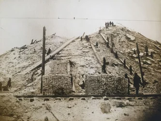 Preparación del lugar para la construcción del Palacio de los Sóviets