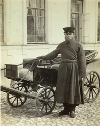 Un cochero. Foto de albúmina de Alexei Sergeevich Mazurin (1846-después de 1914)