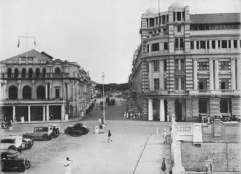 El Gran Hotel Oriental y el edificio P. & O., Ceilán, c1890, 1910