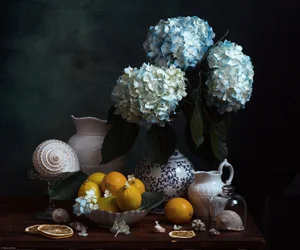 Hortensias azules y limones