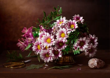 Naturaleza muerta floral rústica