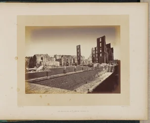 Los muelles de La Villette incendiados