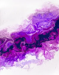 Flujo violeta intenso