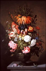 Bodegón de flores variadas
