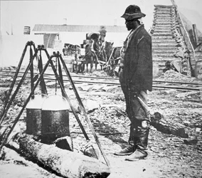 Un cocinero negro en un campamento del Ejército de la Unión durante la Guerra Civil estadounidense (1861-65)