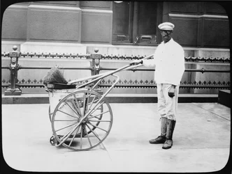 Limpiador de calles de la ciudad, Filadelfia, c.1920