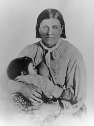 Cynthia Ann Parker con su hija Prari Flower, c.1861