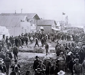 Dawson City durante la Fiebre del Oro de Klondike (1897-98) 1898