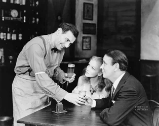 Gene Kelly, Julie Haydon y Eddie Dowling en una escena de la producción teatral de Time of Your Life del American Theatre Guild, 1939-40