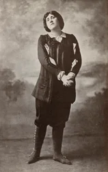 Melanie Kurt, como "Fidelio" (foto en blanco y negro)