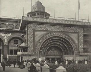La Puerta Dorada del Edificio de Transporte