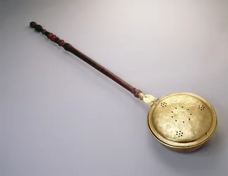 Calentador, probablemente de Boston, 1780-90