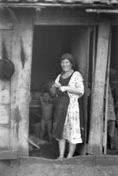 CAMPO DE CROTONE - LAS CASAS DE LA AUTORIDAD DE REFORMA AGRARIA,