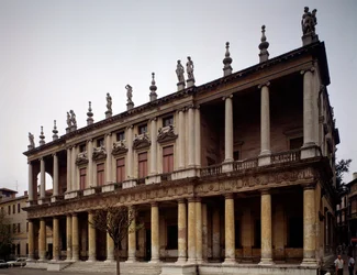 Fachada del palacio Chiericati