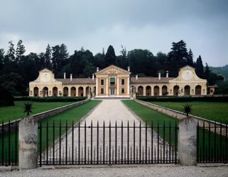 Vista de la villa Barbaro o Volpi