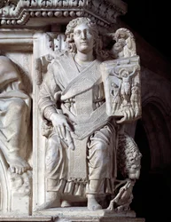 Arte gótico: El arcángel Miguel sosteniendo una tabla con la crucifixión (escultura del púlpito)