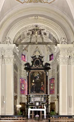 Vista del presbiterio, Iglesia de Santi Nazaro e Celso, Brienno, Como, Lombardía, Italia